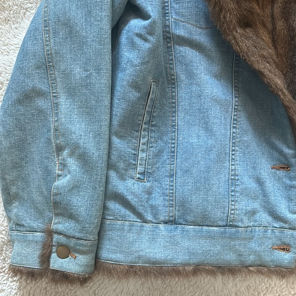 Jean jacket with fur | Denim & Co - Picture 3 of 4